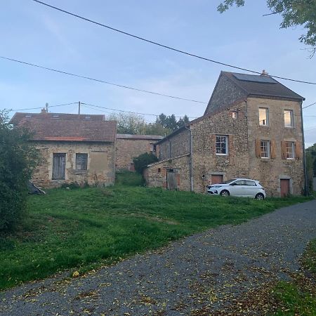 Busset Liages Situe Dans Le Bourbonnais 1 Chambres Lit Double Et Un Clic Clac ภายนอก รูปภาพ